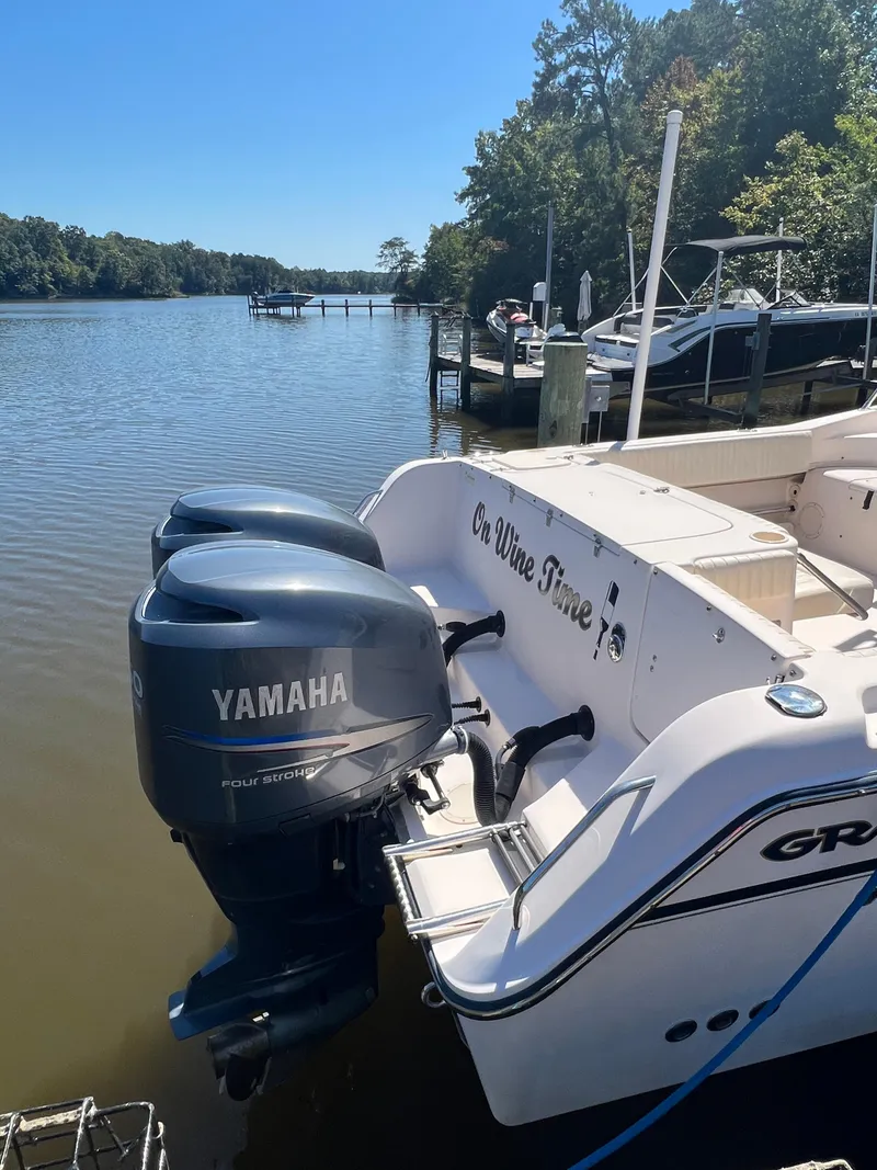 Slide: The Image of Grady White 290 - 23