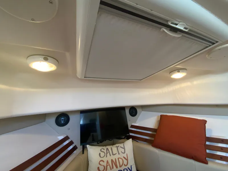 Slide: The Image of Grady-White Chesapeake 290 2009 - 73