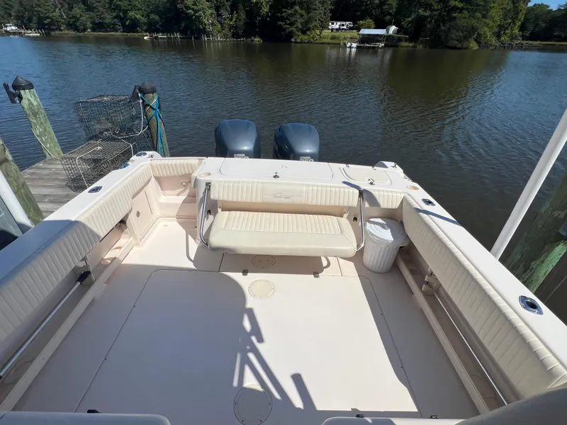 Slide: The Image of Grady White 290 - 81