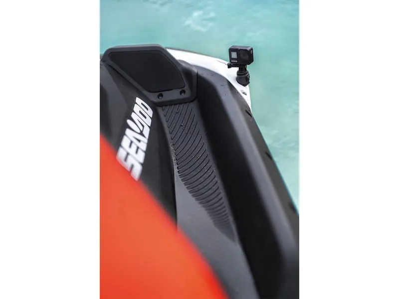 Slide: The Image of Sea-Doo Spark Trixx for 1 iBR and audio in option 2025 - 8