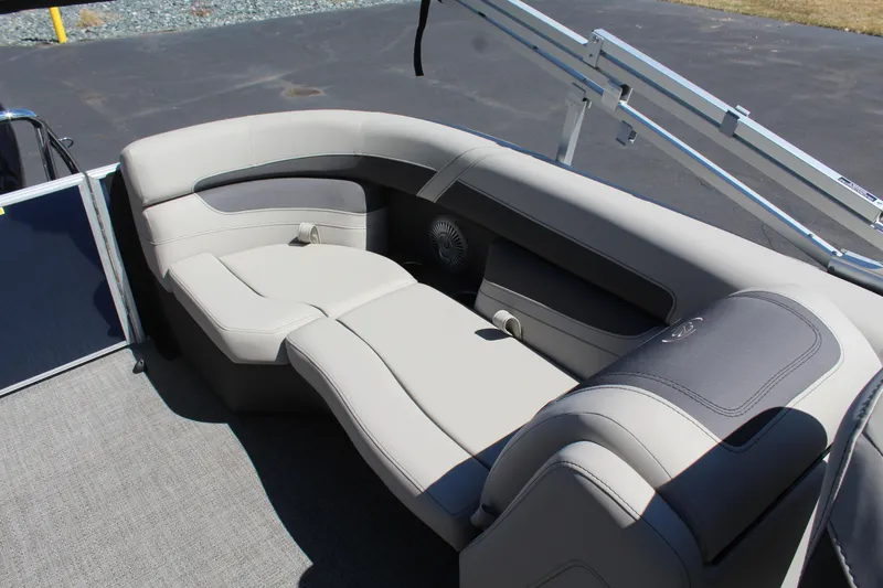 Slide: The Image of Barletta Cabrio 22QC 2025 - 20