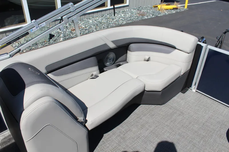 Slide: The Image of Barletta Cabrio 22QC 2025 - 21