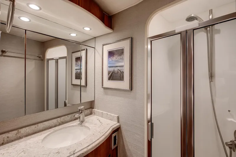 Slide: The Image of Viking 62 On the Edge III - Master Head - 11