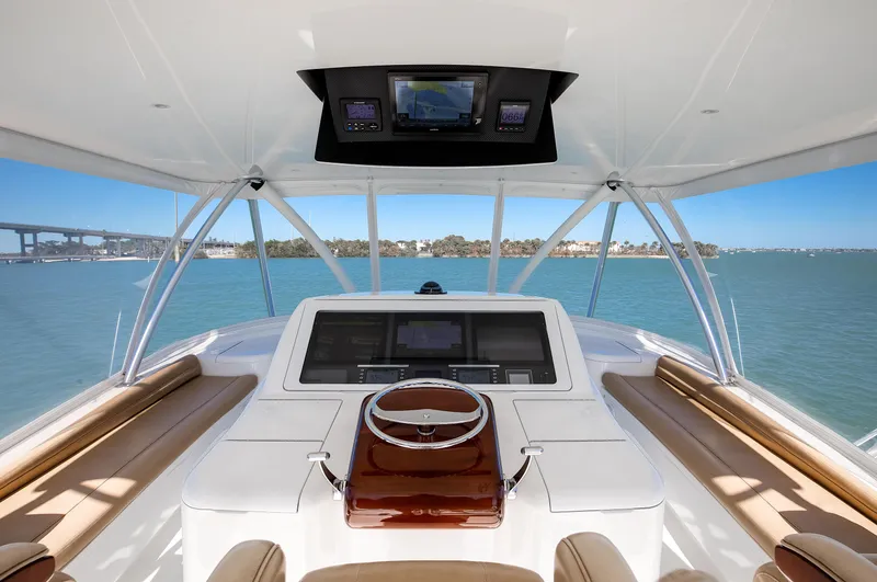 Slide: The Image of Viking 62 On the Edge III - Helm - 27