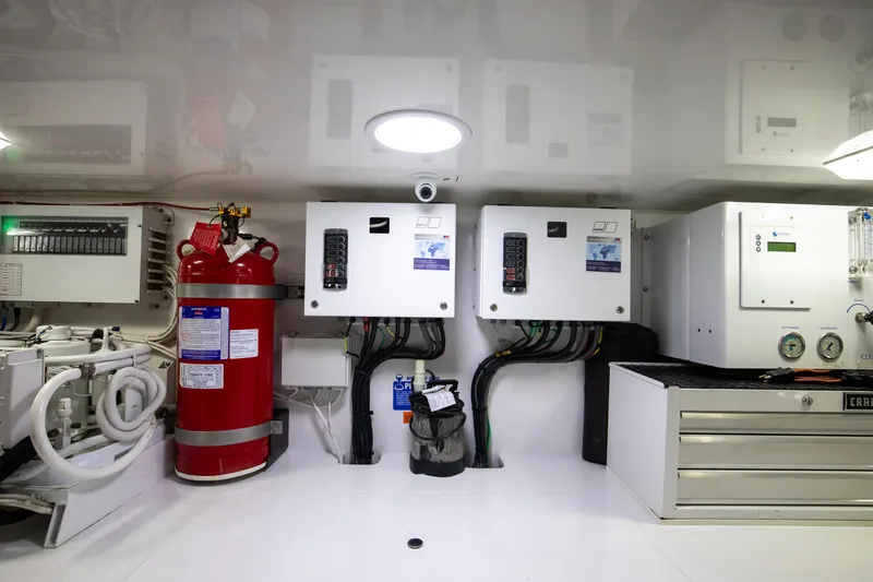 Slide: The Image of Viking 62 On the Edge III - Engine Room - 40