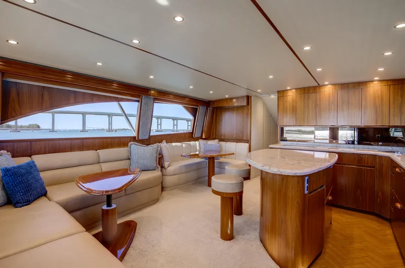 Slide: The Image of Viking 62 On the Edge III - Salon - 5