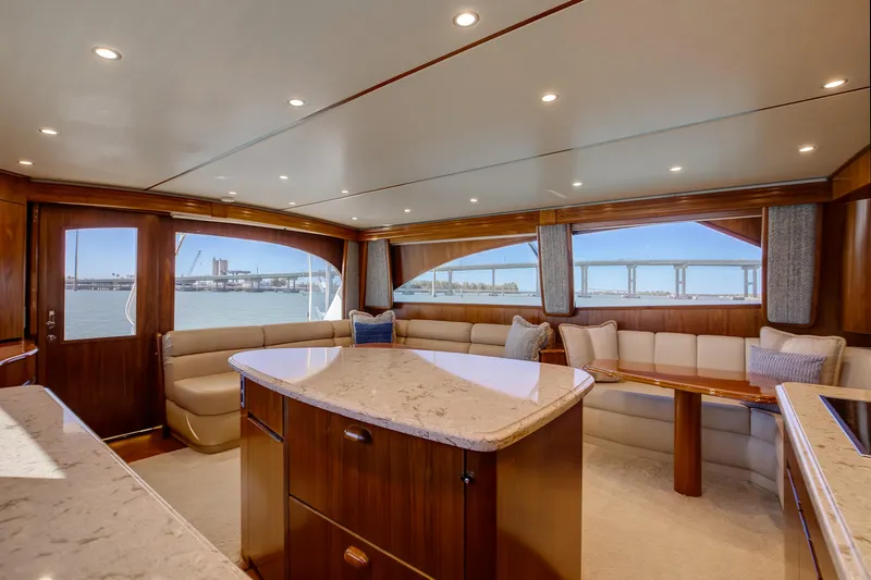 Slide: The Image of Viking 62 On the Edge III - Salon - 9