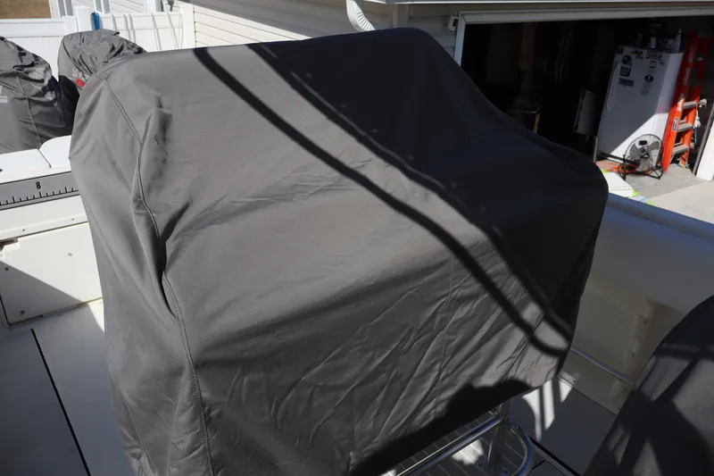 Slide: The Image of Covered console on a 2000 Hydra-Sports 2796 Vector boat, outdoor setting. - 15