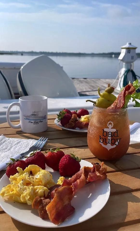 Slide: The Image of Breakfast with bacon, eggs, and strawberries on a boat, Stamas 290 Express, 2005. - 18