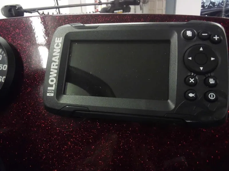 Slide: The Image of Lowrance fish finder on 2025 Ranger VS1665 SC boat dashboard. - 23