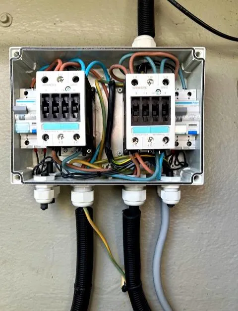 Slide: The Image of Electrical panel with wiring in a 2019 Sargo 33 All Season boat. - 15