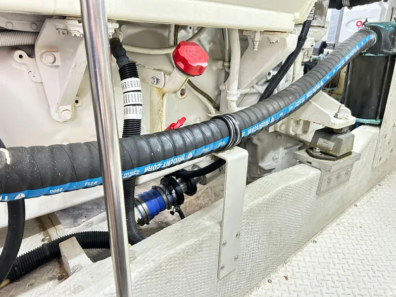 Slide: The Image of Cruisers 5000 Sedan Sport 2004 - 83