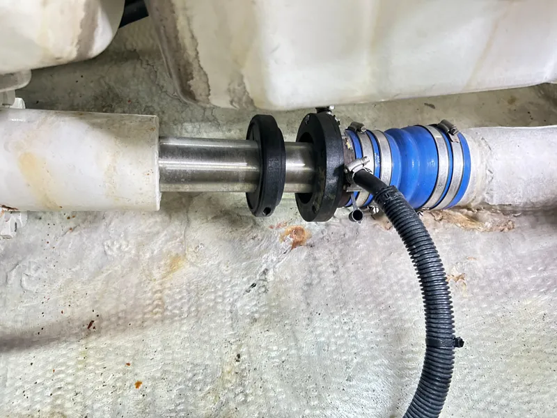 Slide: The Image of Cruisers 5000 Sedan Sport 2004 - 85