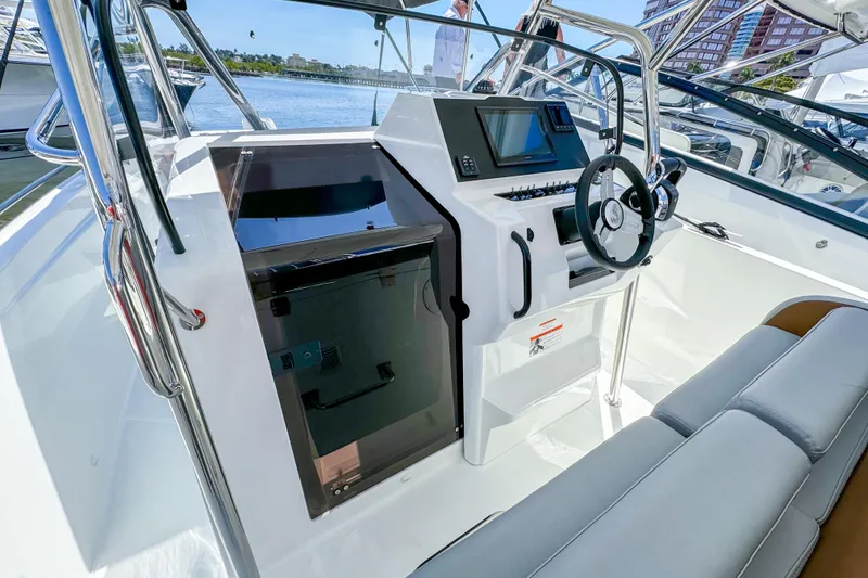 Slide: The Image of Interior view of Beneteau Flyer 9 SPACEdeck 2026 helm station. - 3
