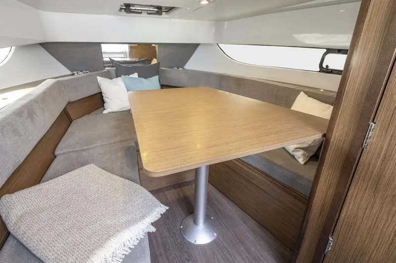 Slide: The Image of Beneteau Flyer 9 SUNdeck 2026 on calm water. - 4
