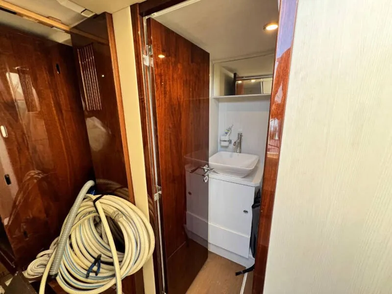 Slide: The Image of Fairline Squadron 68 2020 - 52