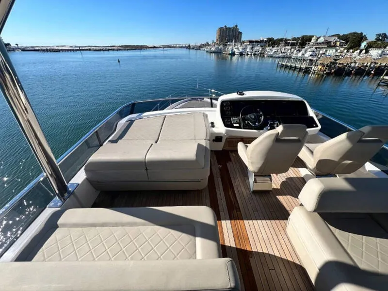 Slide: The Image of Fairline Squadron 68 2020 - 64