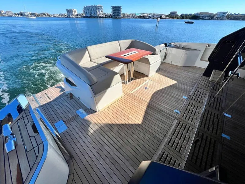 Slide: The Image of Fairline Squadron 68 2020 - 71