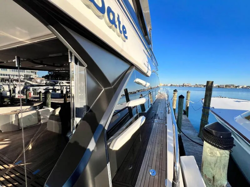 Slide: The Image of Fairline Squadron 68 2020 - 81