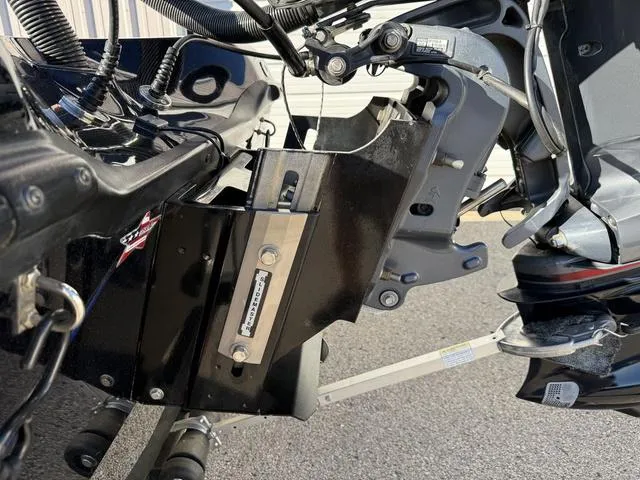 Slide: The Image of Close-up of 2015 Legend V20 boat motor mount and hydraulic system. - 4