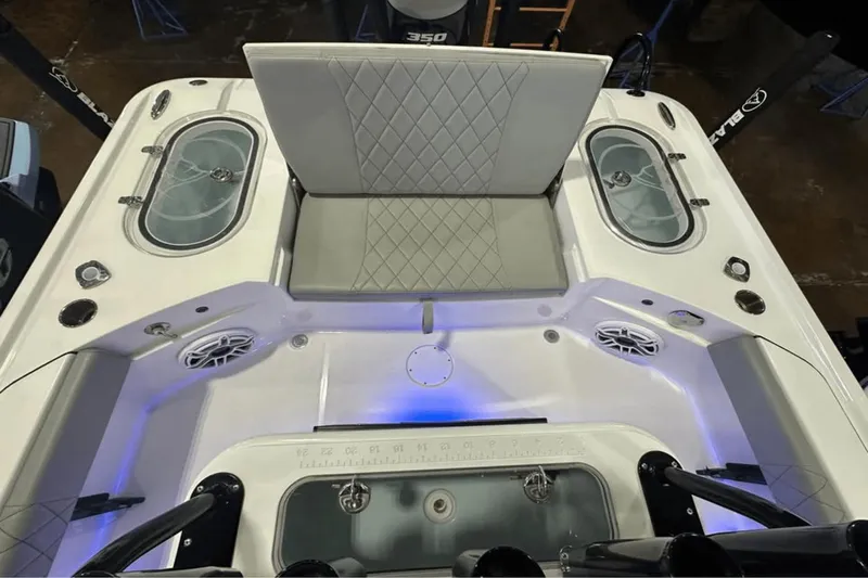 Slide: The Image of Blazer 2700 BAY 2023 - 13