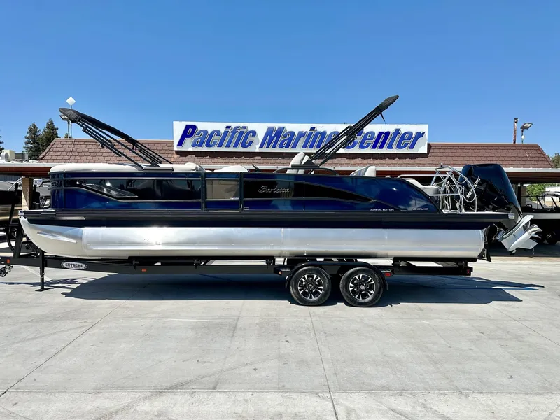 The Image of Barletta Corsa Ultra-Lounge 25UC w/ 400HP V10 Mercury! 2025 - 1