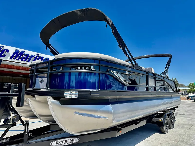 Slide: The Image of Barletta Corsa Ultra-Lounge 25UC w/ 400HP V10 Mercury! 2025 - 10