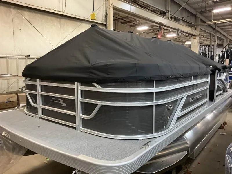 Slide: The Image of Bennington 20 SVSR Elliptical Toon Package 2025 - 11