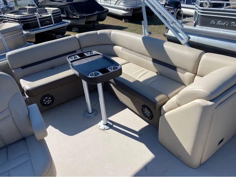 Slide: The Image of Sweetwater SW 2086 C 2020 - 11