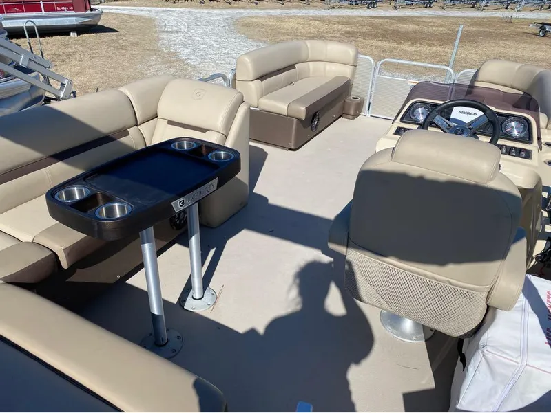 Slide: The Image of Sweetwater SW 2086 C 2020 - 3