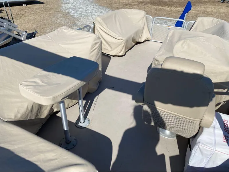 Slide: The Image of Sweetwater SW 2086 C 2020 - 5