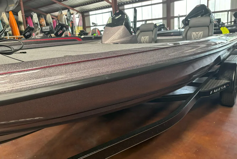 Slide: The Image of Falcon F215 2024 - 19