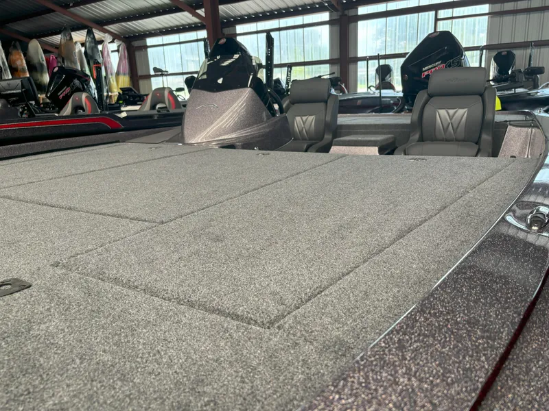 Slide: The Image of Falcon F215 2024 - 20