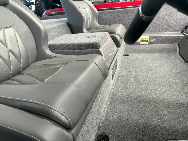 Slide: The Image of Falcon F215 2024 - 22