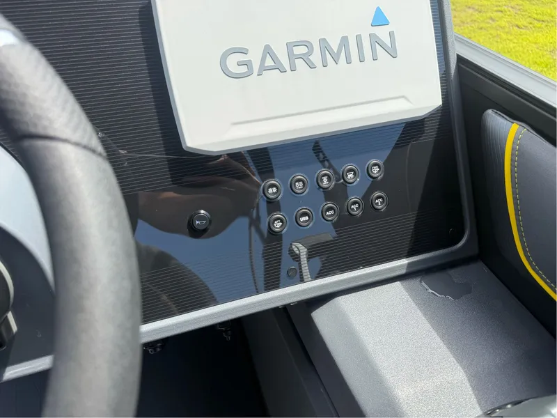 Slide: The Image of Manitou EXPLORE SIWTCHBACK 22 MAX TRIFOLD STEALTH 2025 - 15