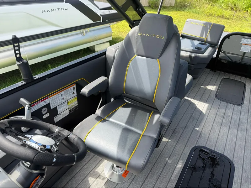 Slide: The Image of Manitou EXPLORE SIWTCHBACK 22 MAX TRIFOLD STEALTH 2025 - 17