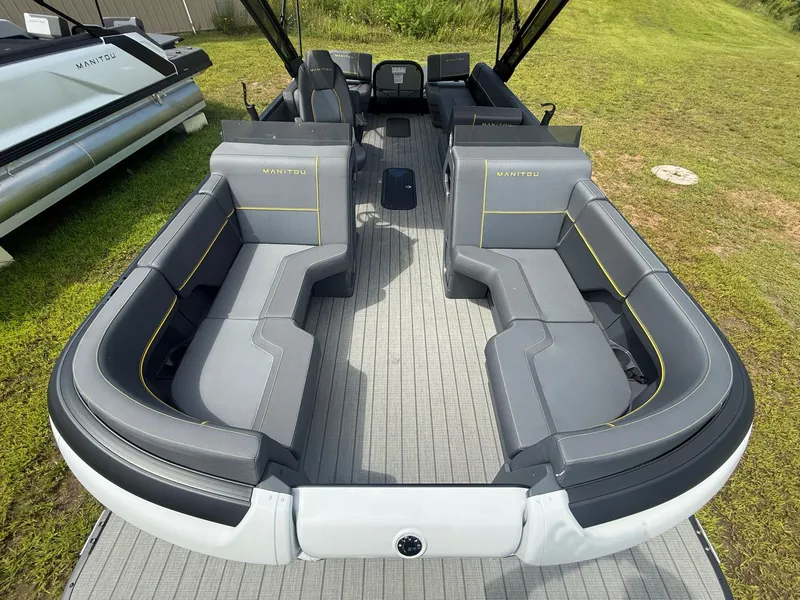 Slide: The Image of Manitou EXPLORE SIWTCHBACK 22 MAX TRIFOLD STEALTH 2025 - 6