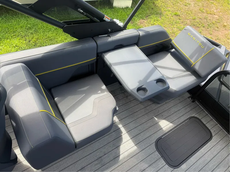 Slide: The Image of Manitou EXPLORE SIWTCHBACK 22 MAX TRIFOLD STEALTH 2025 - 8