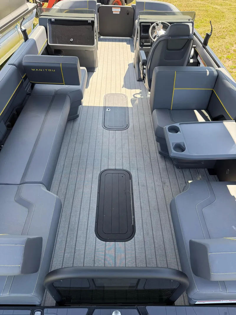 Slide: The Image of Manitou EXPLORE SWITCHBACK STEALTH 2025 - 10