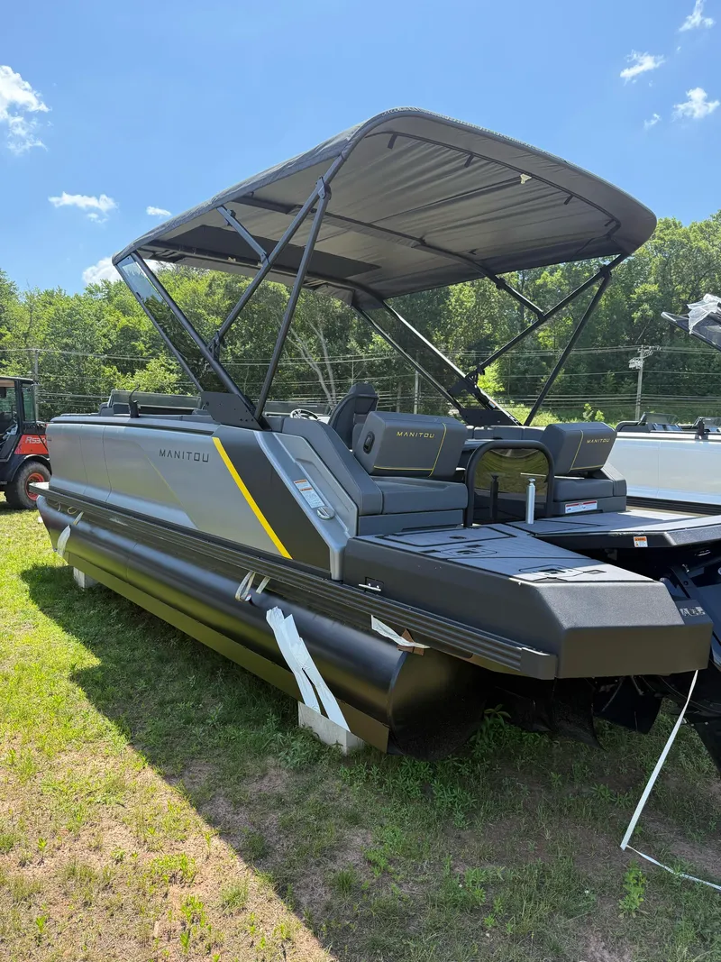 Slide: The Image of Manitou EXPLORE SWITCHBACK STEALTH 2025 - 8