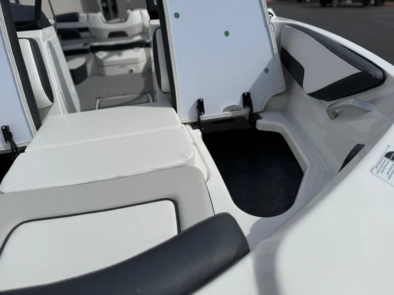 Slide: The Image of Yamaha AR195 2025 - 51