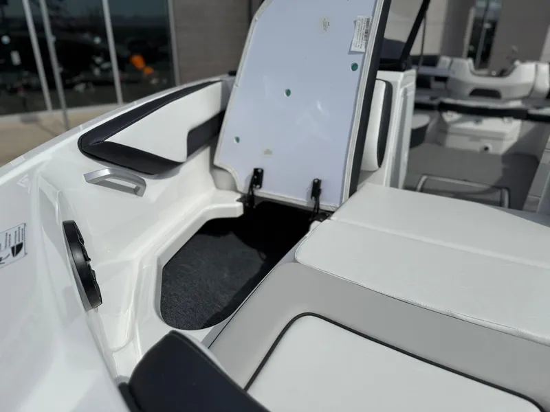 Slide: The Image of Yamaha AR195 2025 - 52