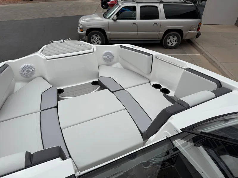 Slide: The Image of Yamaha AR220 2025 - 50