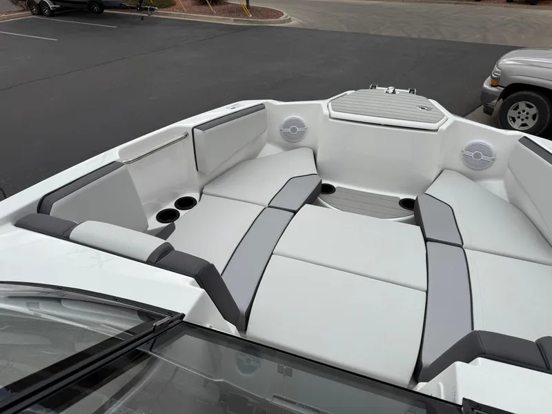 Slide: The Image of Yamaha AR220 2025 - 51