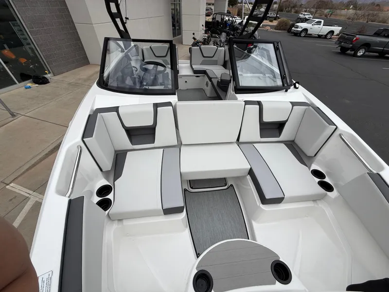 Slide: The Image of Yamaha AR220 2025 - 60