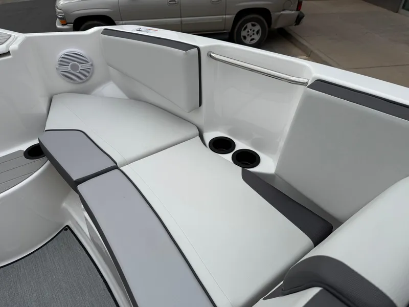 Slide: The Image of Yamaha AR220 2025 - 62