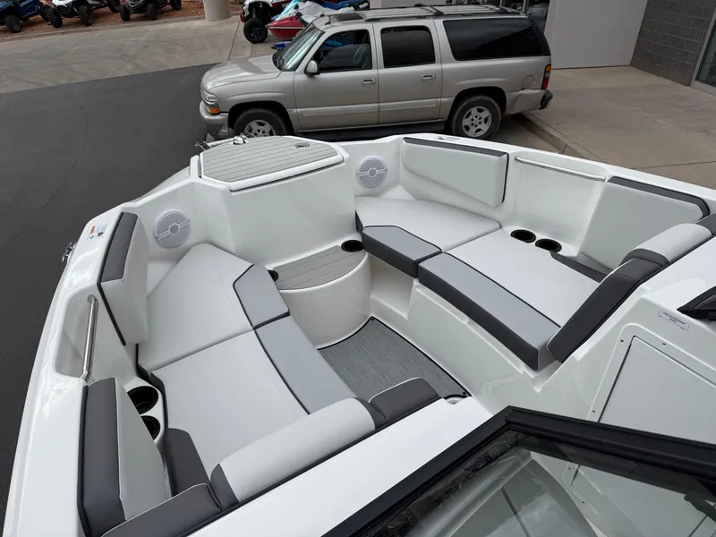 Slide: The Image of Yamaha AR220 2025 - 63