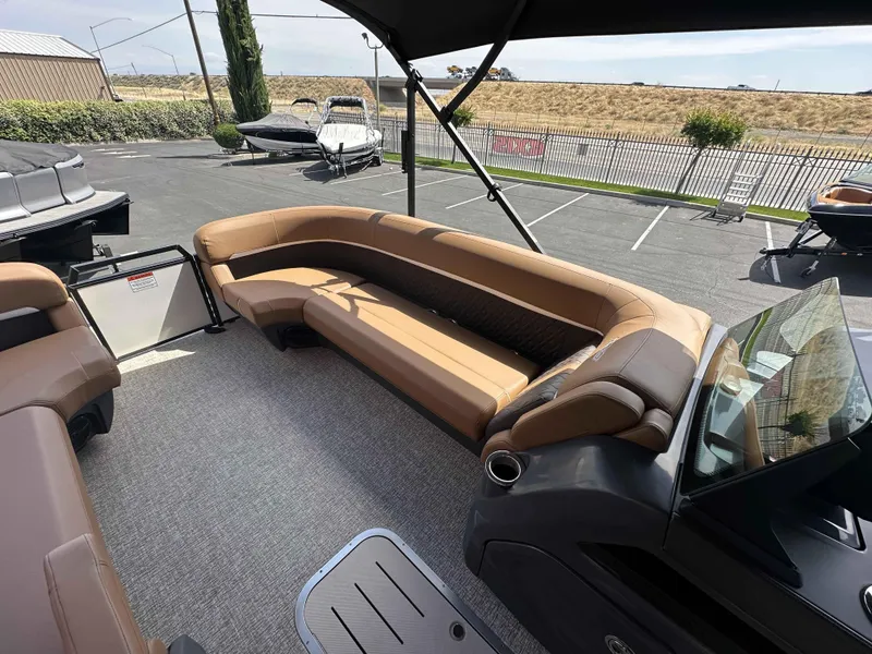 Slide: The Image of Bennington 24 MFB 2025 - 12