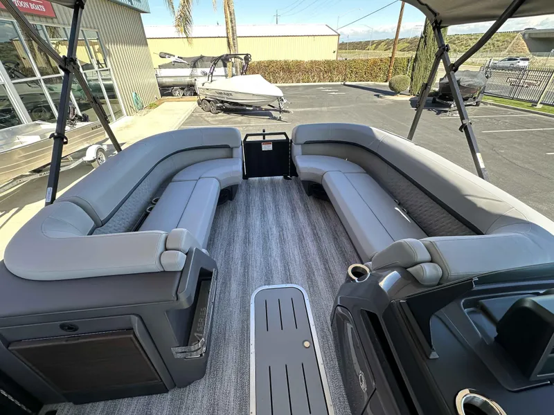 Slide: The Image of Bennington 24 MFB 2025 - 15