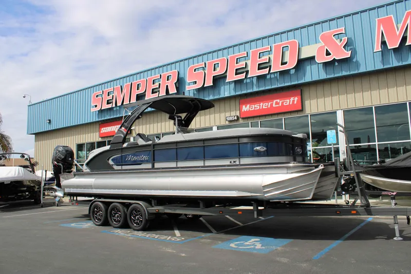 Slide: The Image of Manitou 27 LX RFX Dual Engine 2023 - 19